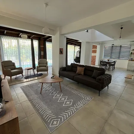 Derya Agullu 4 Вилла *