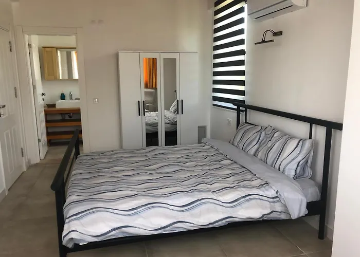 Derya Agullu 4 Каш